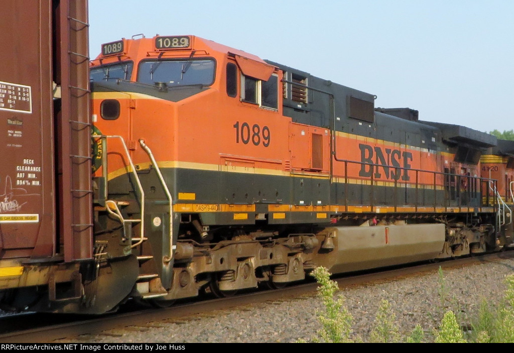 BNSF 1089